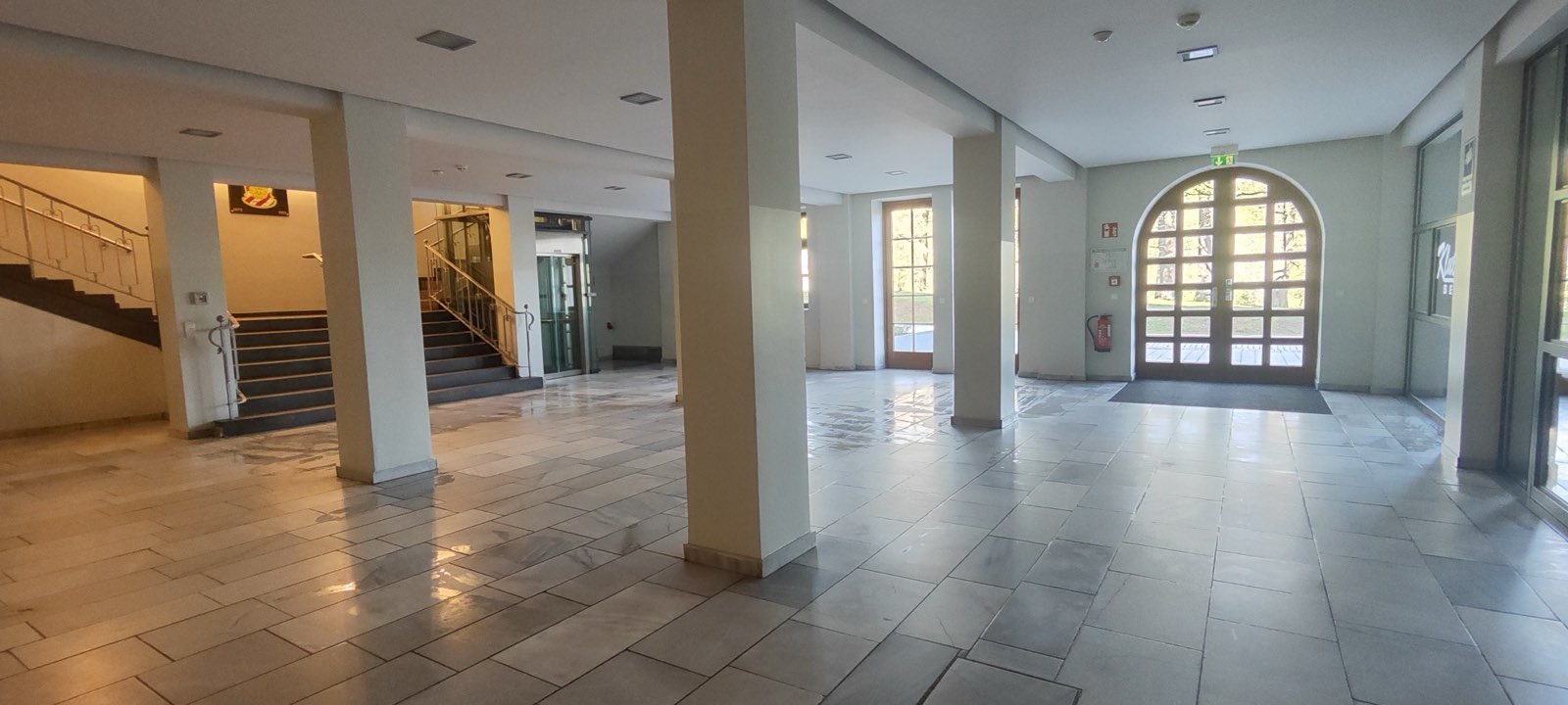 Das Foyer des Klubhauses