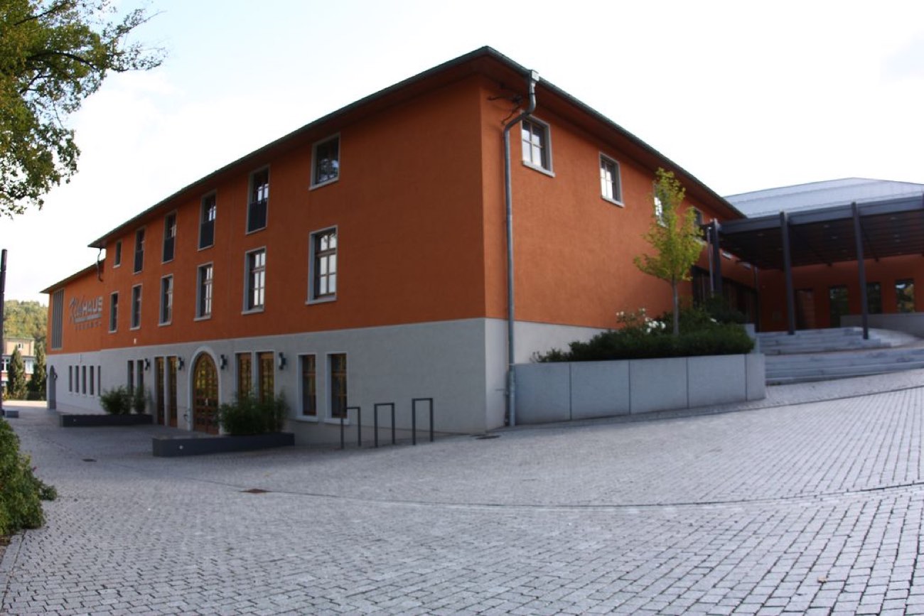 Das Klubhaus von der Hofseite
